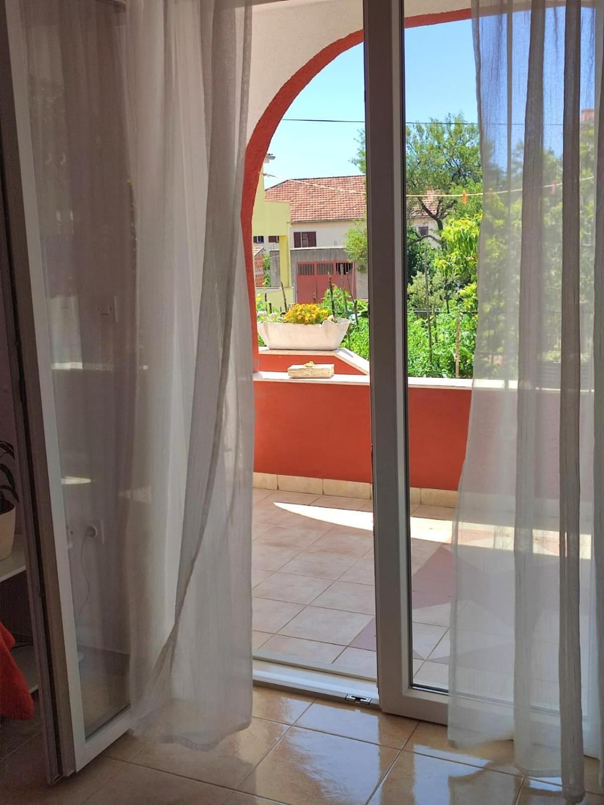 Petra Lägenhet Vodice Exteriör bild